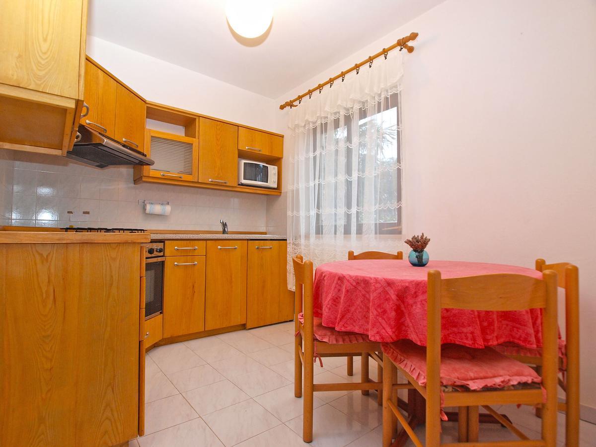 Apartments Dvorine 1210 Банджоле Экстерьер фото