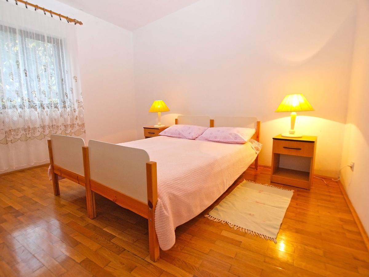 Apartments Dvorine 1210 Банджоле Экстерьер фото