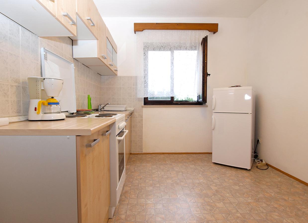 Apartments Dvorine 1210 Банджоле Экстерьер фото