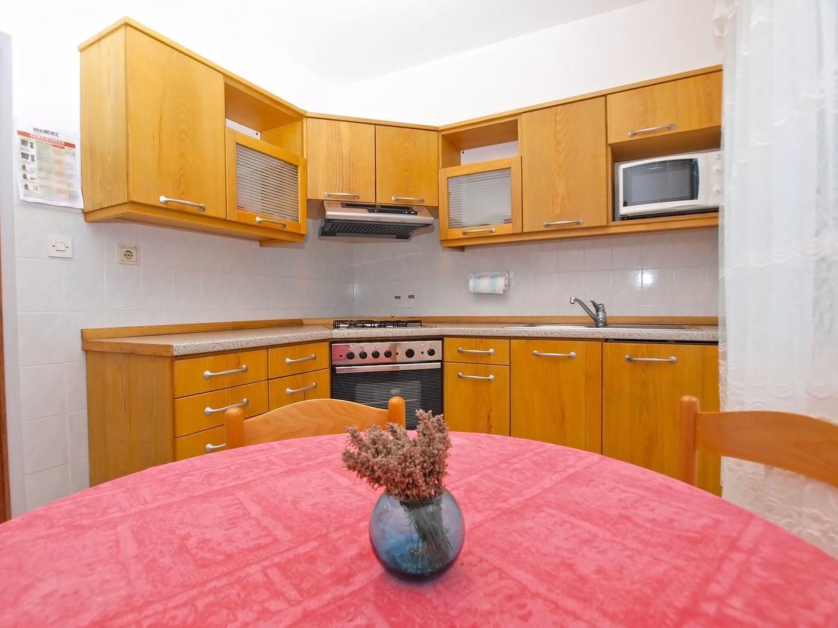 Apartments Dvorine 1210 Банджоле Экстерьер фото