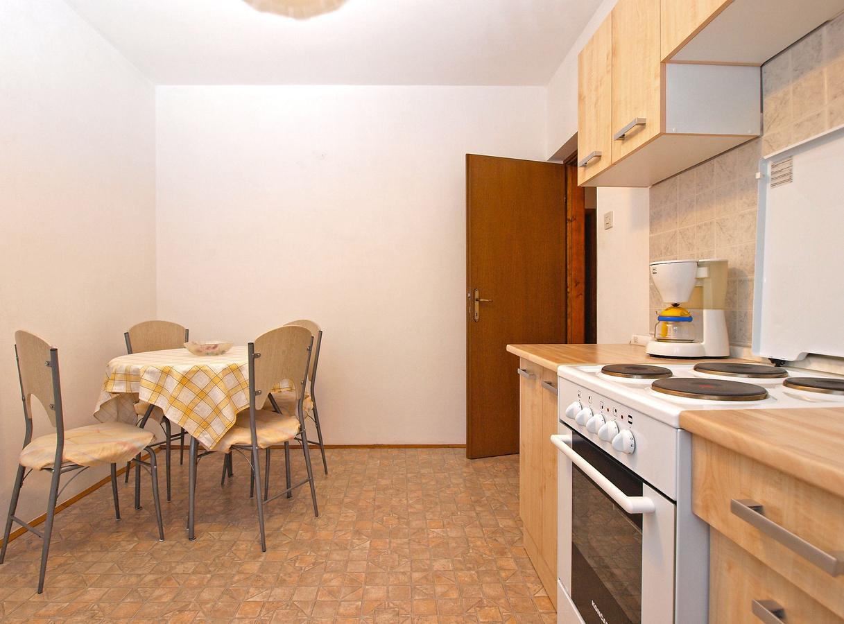 Apartments Dvorine 1210 Банджоле Экстерьер фото